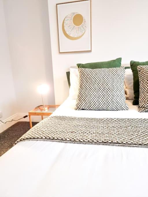 Gorgeous Newly Renovated 2 Double Bed Flat Διαμέρισμα Σουόνσι Εξωτερικό φωτογραφία